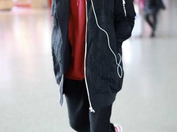 黑色衣服配帽子全攻略 基础百搭与高阶心机一次学会