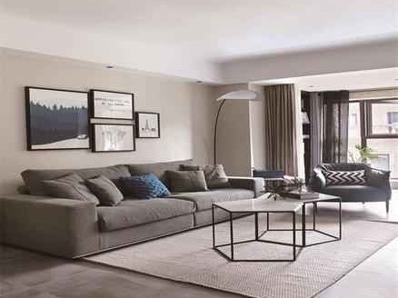 2025年秋冬色彩搭配指南：高级简约配色穿搭秘籍