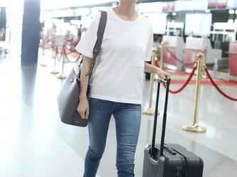 冬季明星穿搭指南：袁泉大衣搭配秘诀，优雅不撞衫