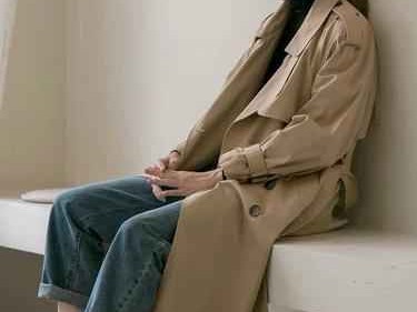 男生初春穿衣搭配指南：40+男士冬季黑白穿搭，拒绝油腻，舒适体面每一天