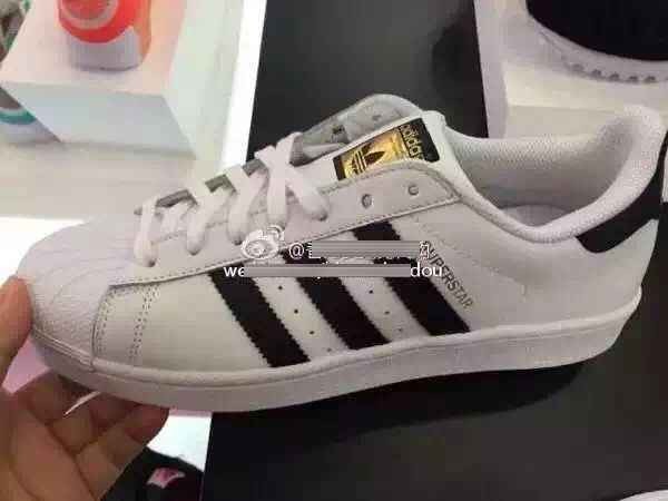 三叶草和阿迪达斯究竟哪里不一样 别再说它们是同一回事了