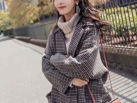 格子大衣穿搭秘籍：轻松提升气质，告别平庸造型
