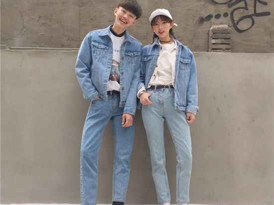 牛仔穿搭颜色密码 解锁日常造型的时髦配方