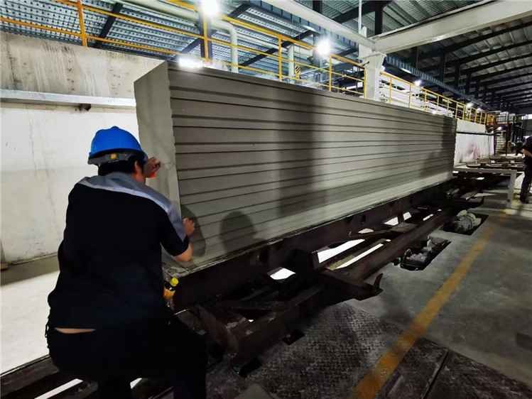 alc是什么牌子 带你深入了解这个隐藏的宝藏品牌