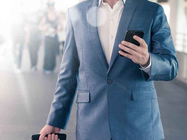 男生大衣搭配鞋款全攻略 穿出风格避开雷区