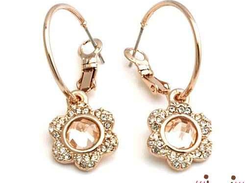 小脸女生耳环挑选秘籍告别选择困难症