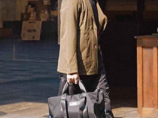 头大男夏天穿衣搭配