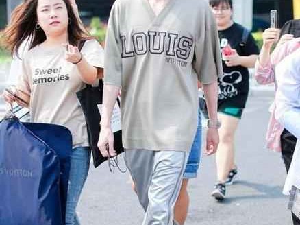 高个子瘦男生与胖男人穿衣搭配：身材不是问题，穿对就能有型！