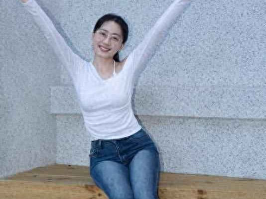 X体型女生显高穿搭秘籍：轻松打造高挑女神范