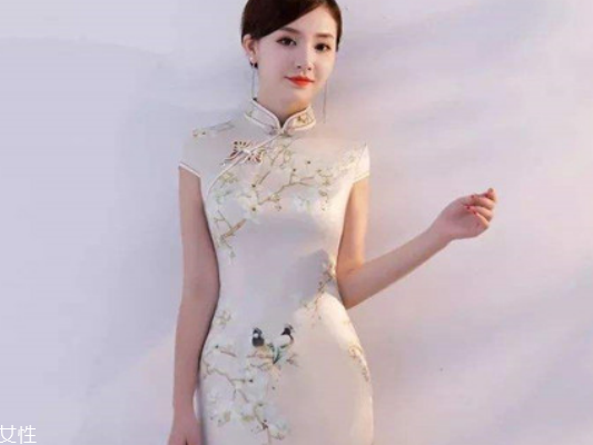 准新人必看！订婚宴穿搭全攻略