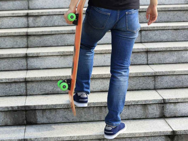 别再让你的战靴吃灰 这三条裤子配篮球鞋帅到没朋友