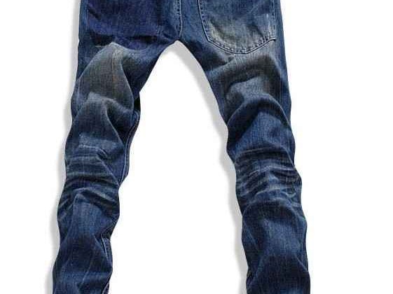 牛仔裤选购秘籍从经典到小众总有一条让你挪不开眼