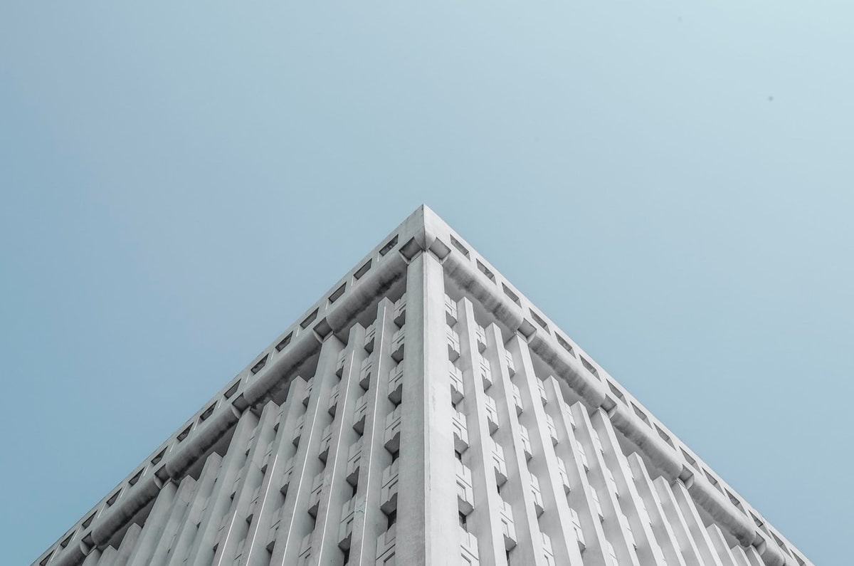 范冰冰穿衣搭配图 39岁范冰冰素颜参加婚礼！打扮朴素无明星架子，皮肤在全场最白