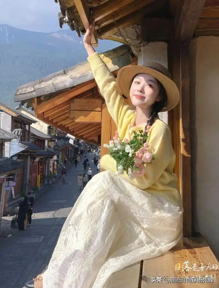 150cm小个子穿搭秘诀:针织衫+半裙这样穿,拍照直接出圈! 150cm小个子穿搭秘诀:针织衫+半裙这样穿,拍照直接出圈!