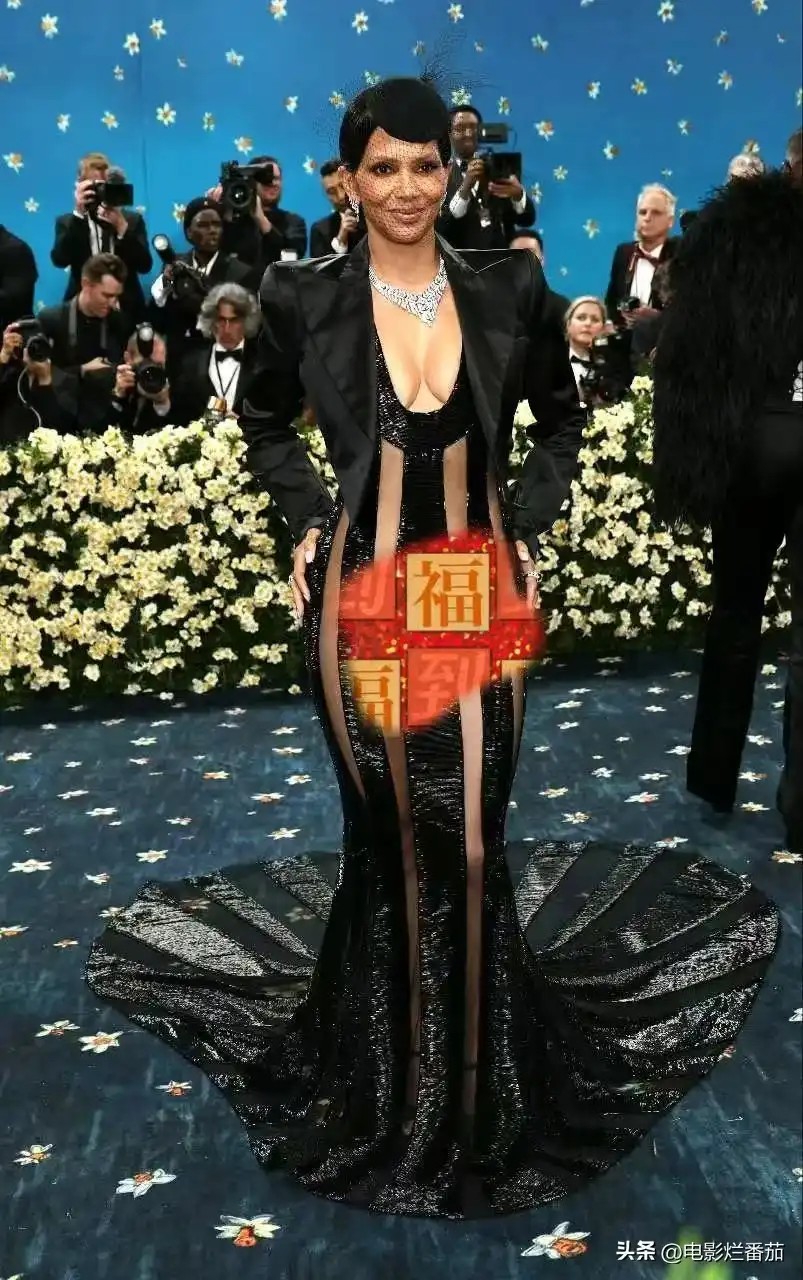 欧美范女生穿衣搭配:美国红毯大胆造型,惊艳与出糗瞬间全记录 欧美范女生穿衣搭配:美国红毯大胆造型,惊艳与出糗瞬间全记录