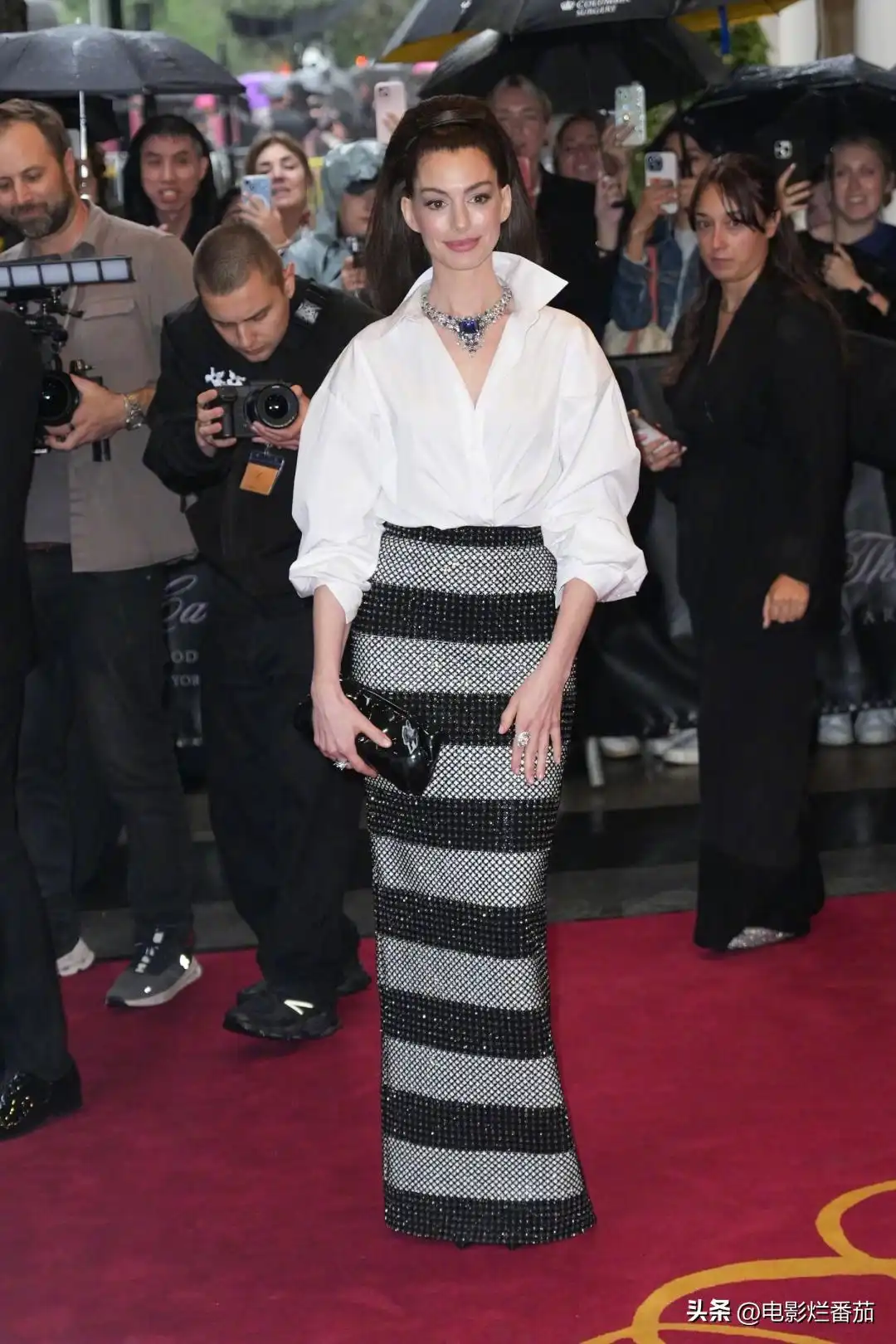 欧美范女生穿衣搭配:美国红毯大胆造型,惊艳与出糗瞬间全记录 欧美范女生穿衣搭配:美国红毯大胆造型,惊艳与出糗瞬间全记录