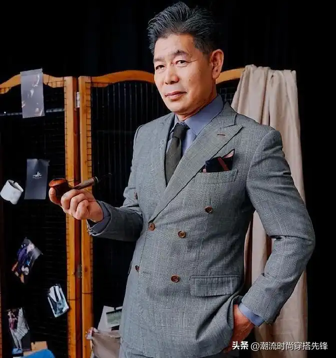 男士职场穿衣搭配技巧:衣要高级、发型简洁、鞋要精致 男士职场穿衣搭配技巧:衣要高级、发型简洁、鞋要精致