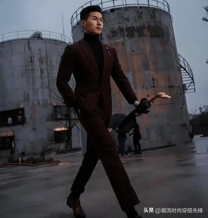 男士职场穿衣搭配技巧:衣要高级、发型简洁、鞋要精致 男士职场穿衣搭配技巧:衣要高级、发型简洁、鞋要精致